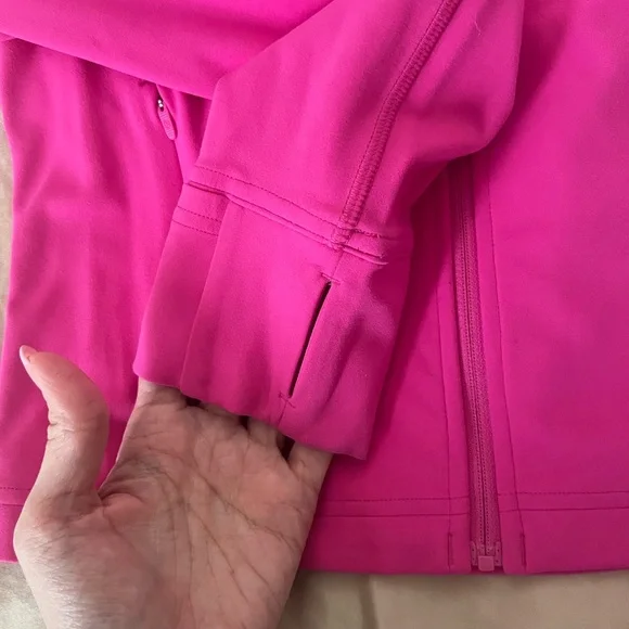 Lululemon Nulu Cropped Define Jacket - Picture 6 of 8